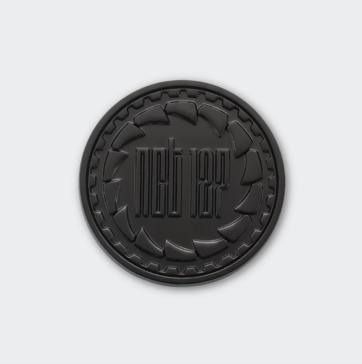 NCT 127 - 'NEO CITY SEOUL - THE MOMENTUM' MD / BADGE